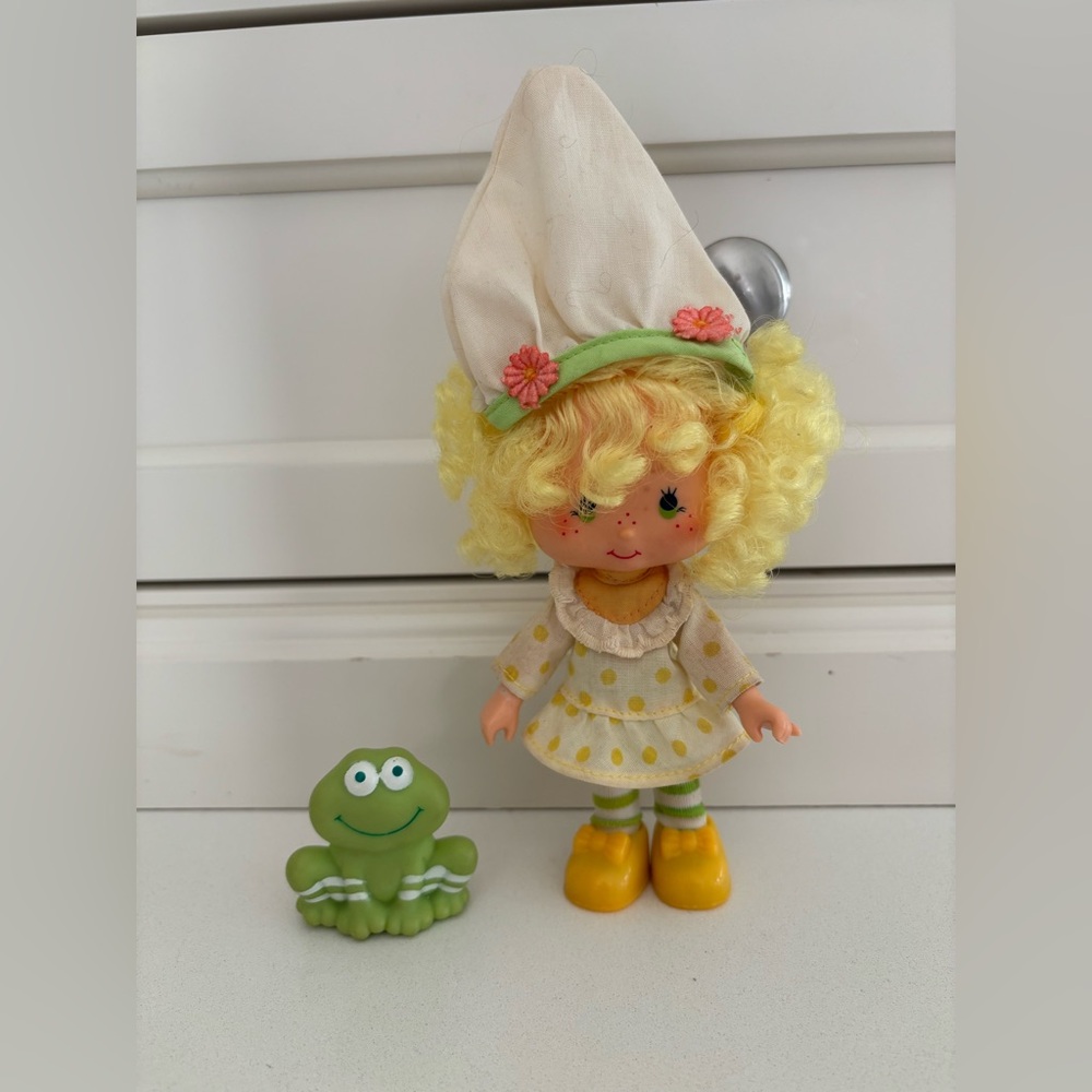 Vintage Strawberry Shortcake Lemon Meringue Doll and Pet